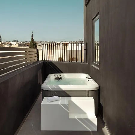 Thirty Three Boutique -adults Only By K Hotel Saint Julian's