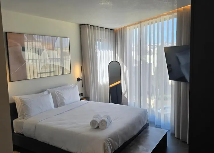 Thirty Three Boutique -adults Only By K 4*