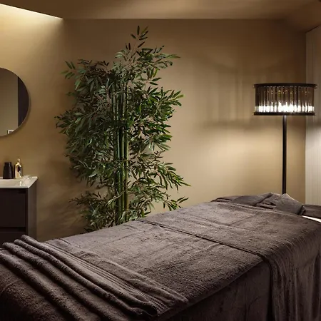 Thirty Three Boutique -adults Only By K San Ġiljan